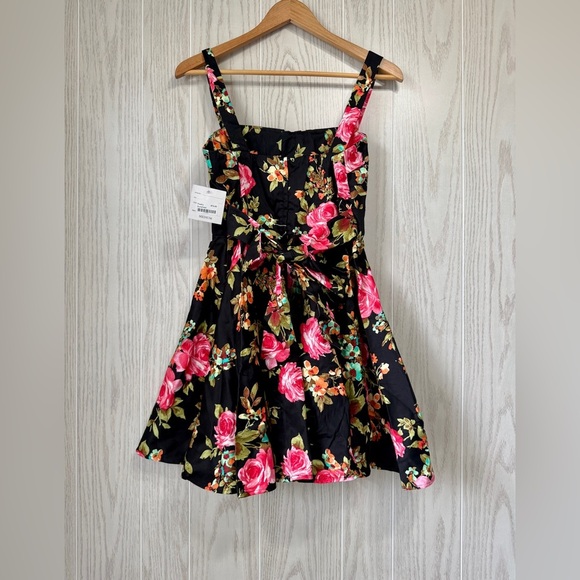 Ixia Rose Floral Poetry Pinup Dress-Black-Medium NWT - Picture 6 of 6